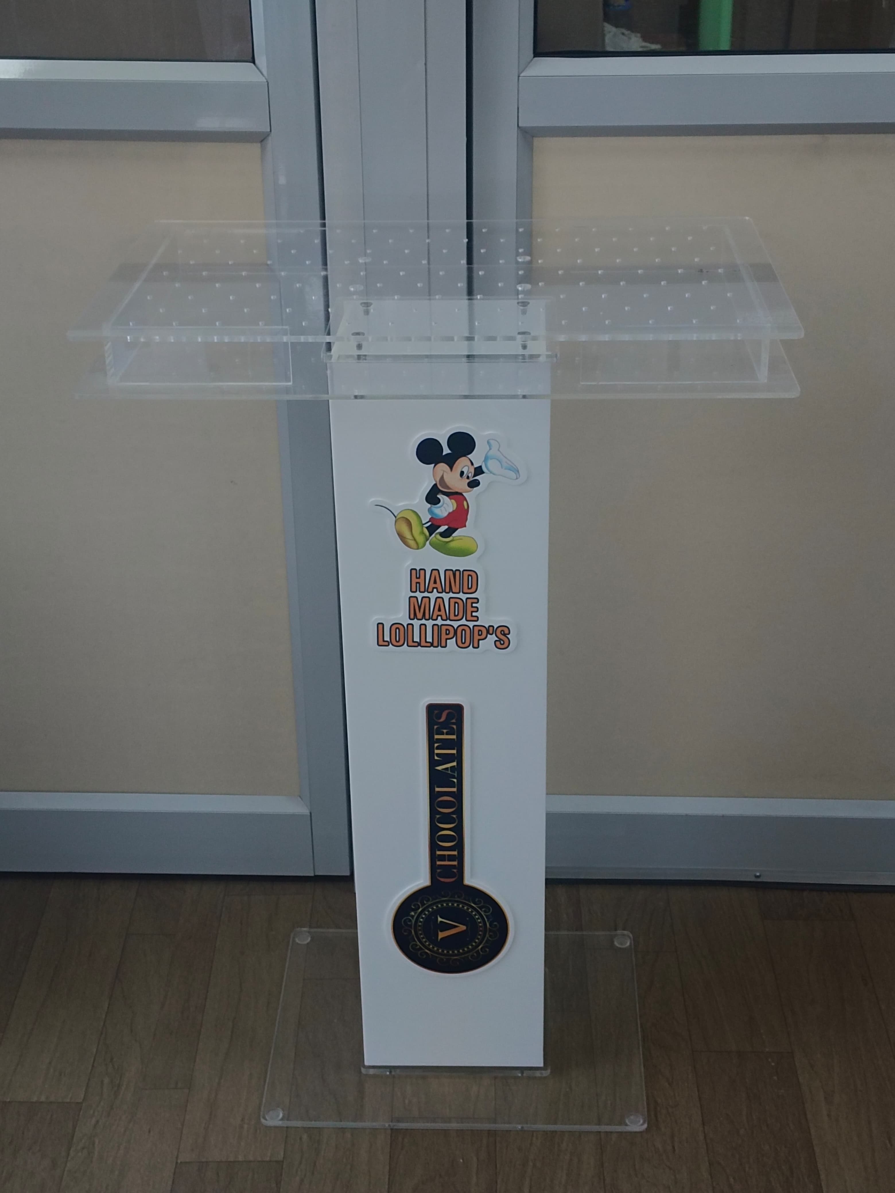 Lollipop stand image 1